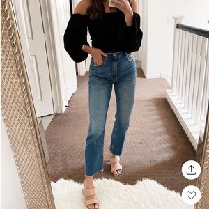 Abercrombie & Fitch The Ankle Straight Ultra High Rise. Size 27